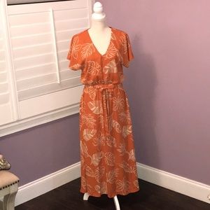 NWT/Sienna Sky, short sleeve, midi dress.